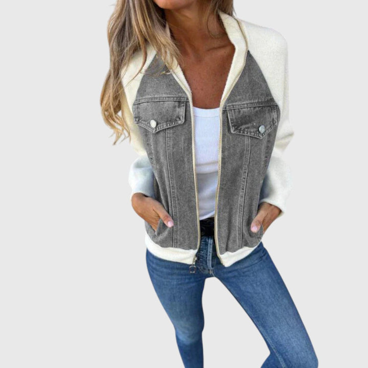 EVA – THE EVERYDAY JACKET THAT FLATTERS, COVERS & KEEPS YOU CONFIDENT